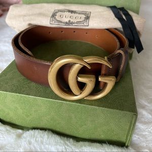 Gucci leather belt w/ double G buckle
